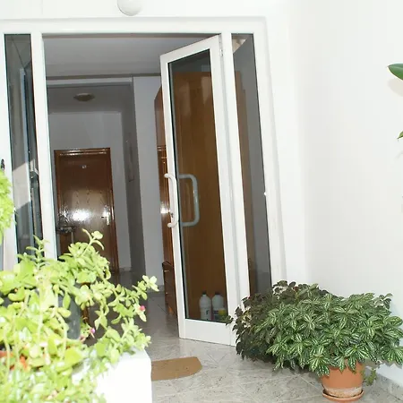 Qurku Hotel