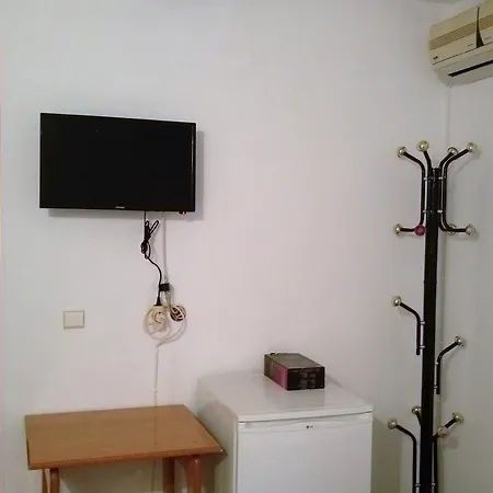 Qurku Hotel