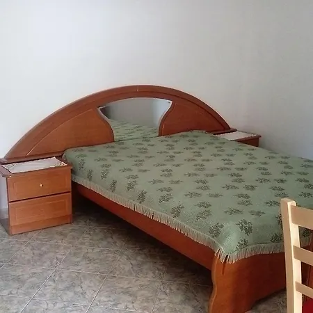 Qurku 3* Sarandë