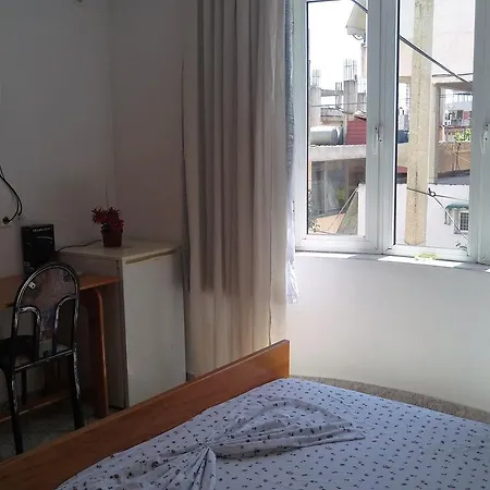 Qurku Hotel