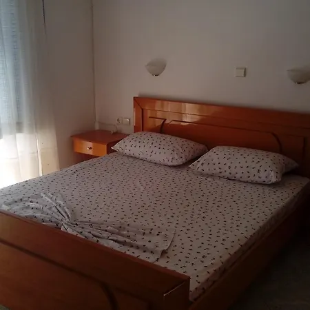 Hotel Qurku 3*