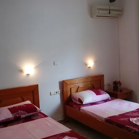 Qurku 3* Sarandë
