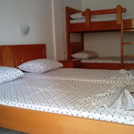 Hotel Qurku 3*
